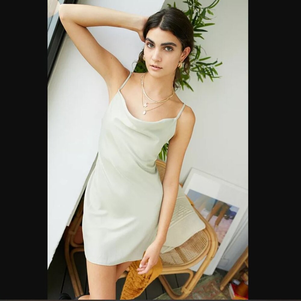 Urban Outfitters Mallory Slip Dress Womens Large L Green Satin Cowl Neck I05